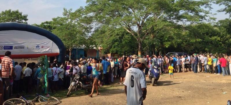 <b>Decenas de personas asistieron a la jornada de la Unidad Móvil de Atención a Víctimas realizada ayer en San Juan Nepomuceno (Bolívar). El 30 de septiembre y el 1° de octubre la atención se prestará en Pivijay (Magdalena).</b><br></br>